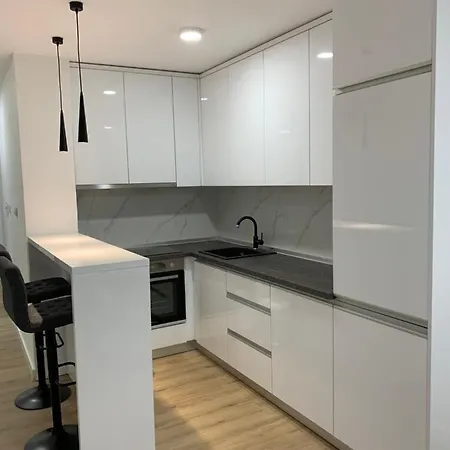 аpartment With Garage * Foca