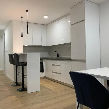 Apartment аpartment With Garage *