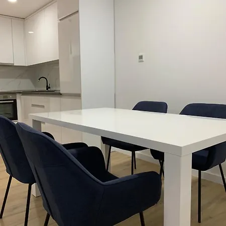 аpartment With Garage Foca