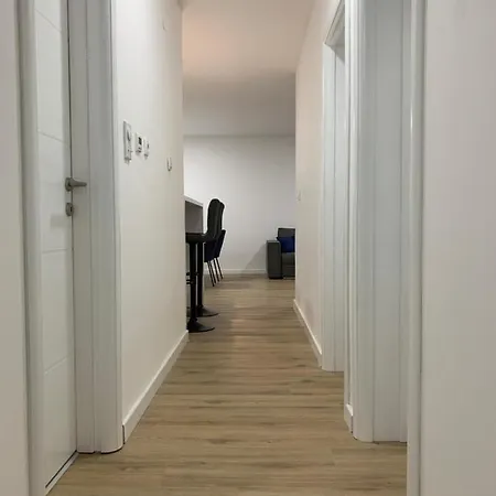 Daire аpartment With Garage Foca
