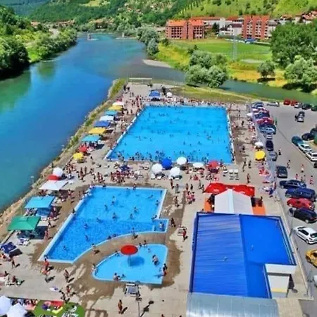 аpartment With Garage