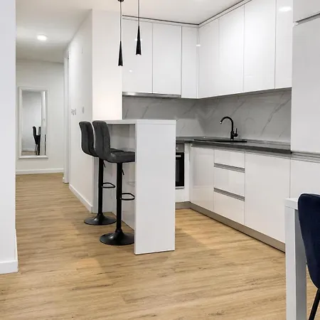 аpartment With Garage Foca